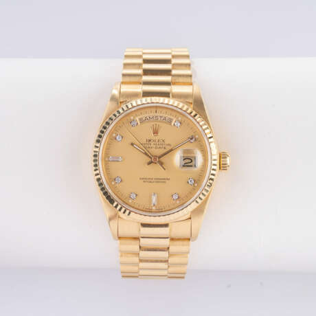 Rolex. Herren-Armbanduhr 'Day-Date 36' Gelbgold mit Diamanten. - Foto 1