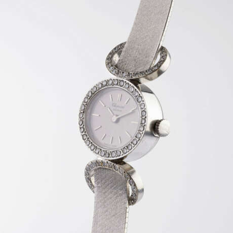 Chopard. Damen-Armbanduhr mit Diamant-Besatz. - photo 2