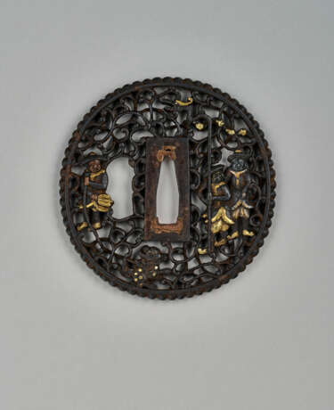 AN IRON NANBAN-STYLE TSUBA - фото 2