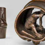 A CARVED WOOD NETSUKE OF A BAMBOO NOD - фото 1