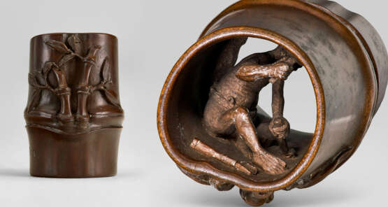 A CARVED WOOD NETSUKE OF A BAMBOO NOD - фото 1