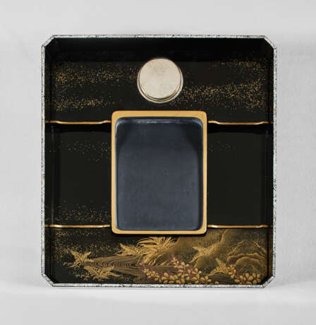 A LACQUER WRITING BOX (SUZURIBAKO) - фото 4