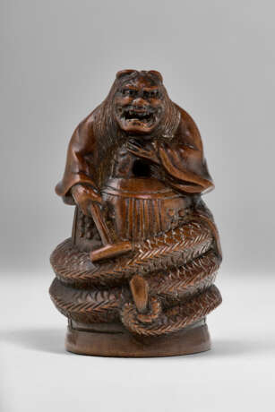 A CARVED WOOD NETSUKE OF KIYOHIME - photo 1