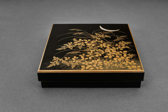 A LACQUER WRITING BOX (SUZURIBAKO) - Foto 2