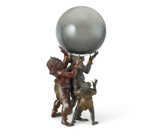 A METAL SCULPTURE OF THREE ONI (DEMON) CARRYING A CRYSTAL BALL - фото 3