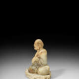 A SOAPSTONE FIGURE OF BUDAI - photo 4