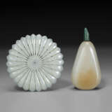 TWO WHITE JADE CARVINGS - фото 2