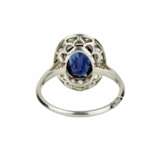 Gold ring with sapphire and diamonds. Diamonds 20th century - photo 5