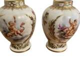 KPM - Putti Vases 19th Century Porcelain Germany Porcelain Hand Painted Gilding Rococo 19th century - photo 2