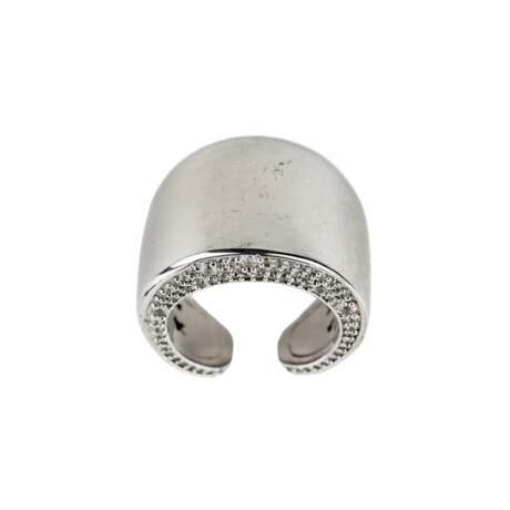 Ring with Swarovski crystals. Metal 20th century - photo 1