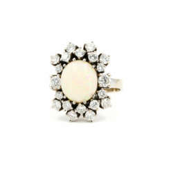 Opal-Diamant-Ring