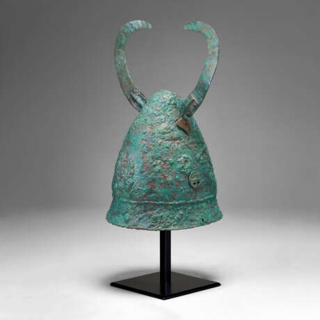 A GREEK BRONZE PILOS HELMET - photo 4