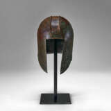 A GREEK BRONZE ILLYRIAN HELMET - фото 1