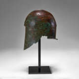 A GREEK BRONZE ILLYRIAN HELMET - фото 3