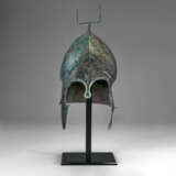 A GREEK BRONZE CHALCIDIAN HELMET WITH SILVER OVERLAYS - photo 5