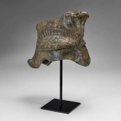 A ROMAN PARTIALLY-TINNED BRONZE CAVALRY HELMET - photo 5