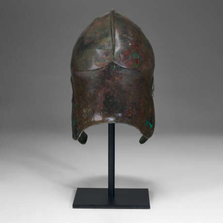 A GREEK BRONZE CHALCIDIAN HELMET - photo 4