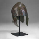 A GREEK BRONZE CHALCIDIAN HELMET - photo 6