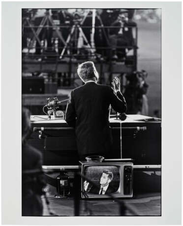 GARRY WINOGRAND (1928-1984) - photo 2