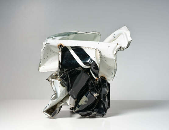 JOHN CHAMBERLAIN (1927-2011) - photo 3