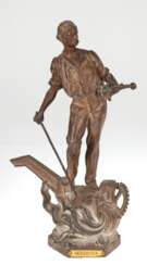 Skulptur &quot;Allegorie der Industrie&quot;, Zinkguß, farbig patiniert, Arbeiter mit Schmiedehammer stehend auf Sockel aus Flammen diversen Bauteilen der Industrie, kleine Beschäd. unter dem Gesäß, H. 32 cm