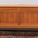 Sideboard, Teakholz, Dänemark, 4-türige Front, darüber 4 Schubladen, auf 4 Beinen, 80x200x43 cm - Foto 1