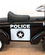 Overview. Polizeiwagen als Kinderlaufauto, Kunststoff, 36x75x25 cm