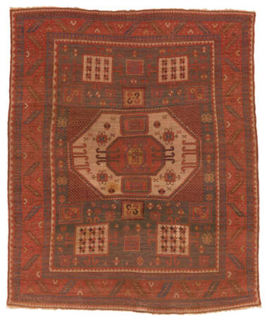 A KARACHOPF KAZAK RUG - photo 5