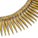 AN IMPRESSIVE RUBY-SET GOLD JASMINE BUD NECKLACE (MULLAMOTTU) - фото 2