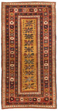 A LONG KAZAK RUG - Foto 1