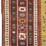 A LONG KAZAK RUG - Foto 3