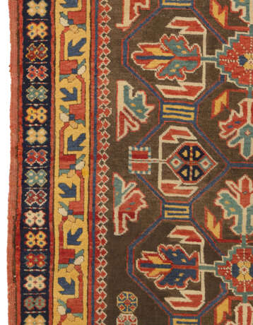 A DAGHESTAN LONG RUG - Foto 3