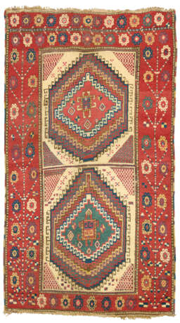 A SOUTH CAUCASIAN RUG - Foto 1