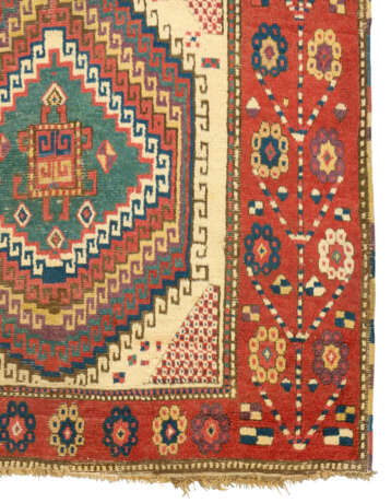 A SOUTH CAUCASIAN RUG - Foto 4