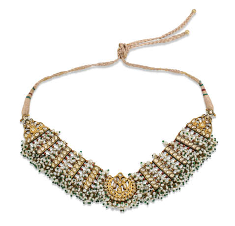 A GEM AND PEARL-SET ENAMELLED GOLD CHOKER - фото 1