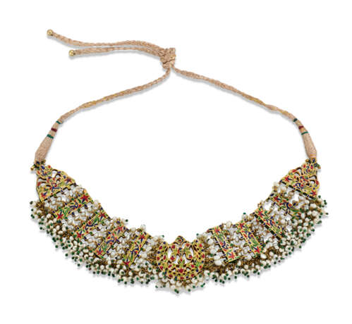 A GEM AND PEARL-SET ENAMELLED GOLD CHOKER - фото 3