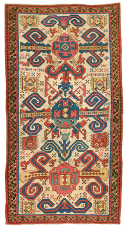 A SOUTH CAUCASIAN RUG - Foto 1