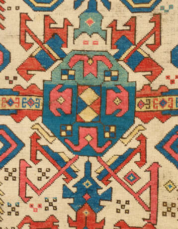 A SOUTH CAUCASIAN RUG - Foto 2