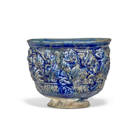 A COBALT-BLUE MOULDED NISHAPUR POTTERY BOWL - фото 1