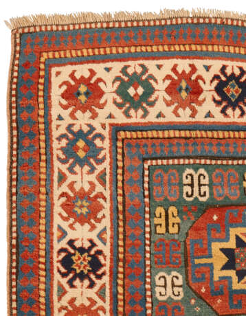 A MOGHAN RUG - photo 4