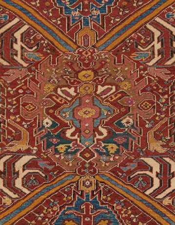 A WEST ANATOLIAN `DRAGON` RUG - Foto 2