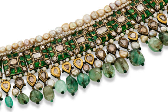 A DIAMOND-SET ENAMELLED GOLD CHOKER - фото 2