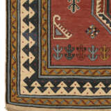 A SHIRVAN LONG RUG - Foto 5