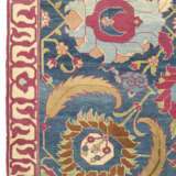 AN AGRA RUG - Foto 3