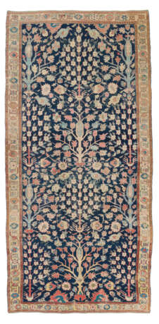 A NORTH WEST PERSIAN CARPET - Foto 1