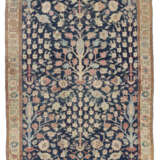 A NORTH WEST PERSIAN CARPET - Foto 1