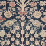 A NORTH WEST PERSIAN CARPET - Foto 2