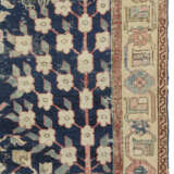 A NORTH WEST PERSIAN CARPET - Foto 3