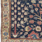 A NORTH WEST PERSIAN CARPET - Foto 4