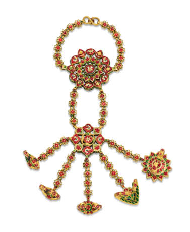 A GEM-SET ENAMELLED GOLD HAATH PHOOL - фото 3